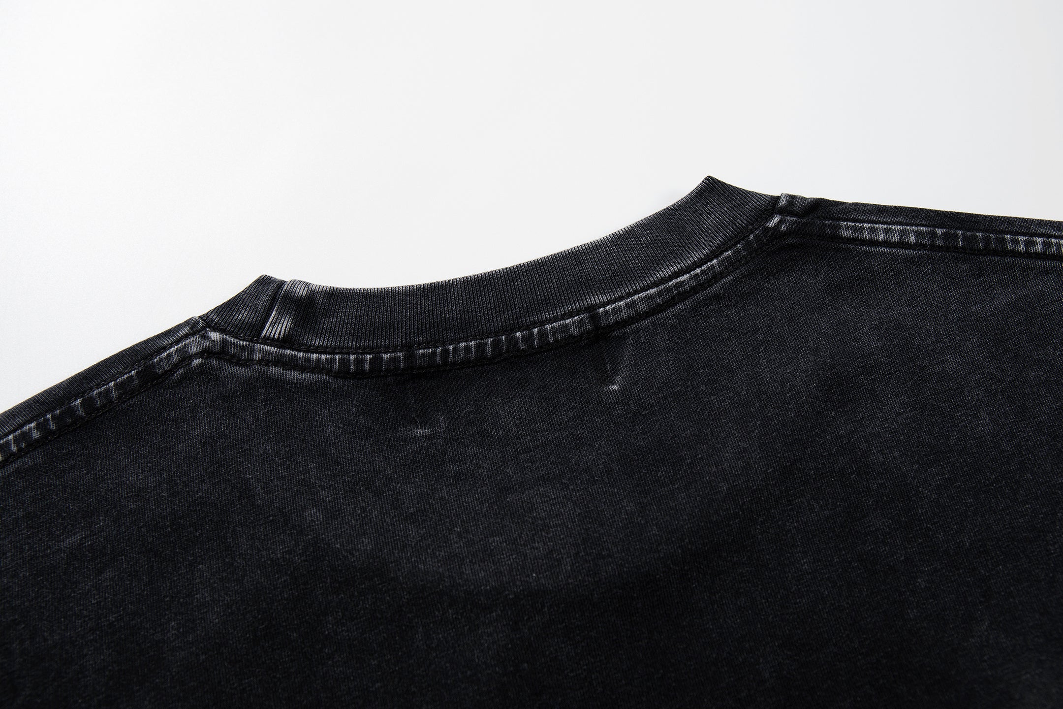 MAJESTIK Studio Portrait Vintage T‑Shirt