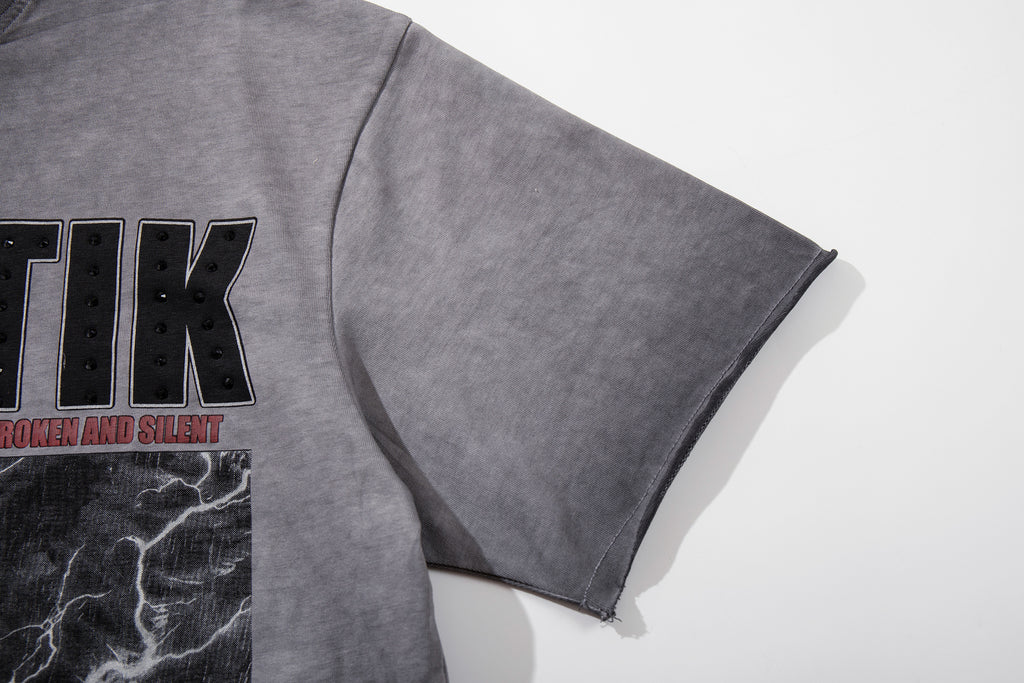MAJESTIK Relentless Cross Wings Vintage T‑Shirt
