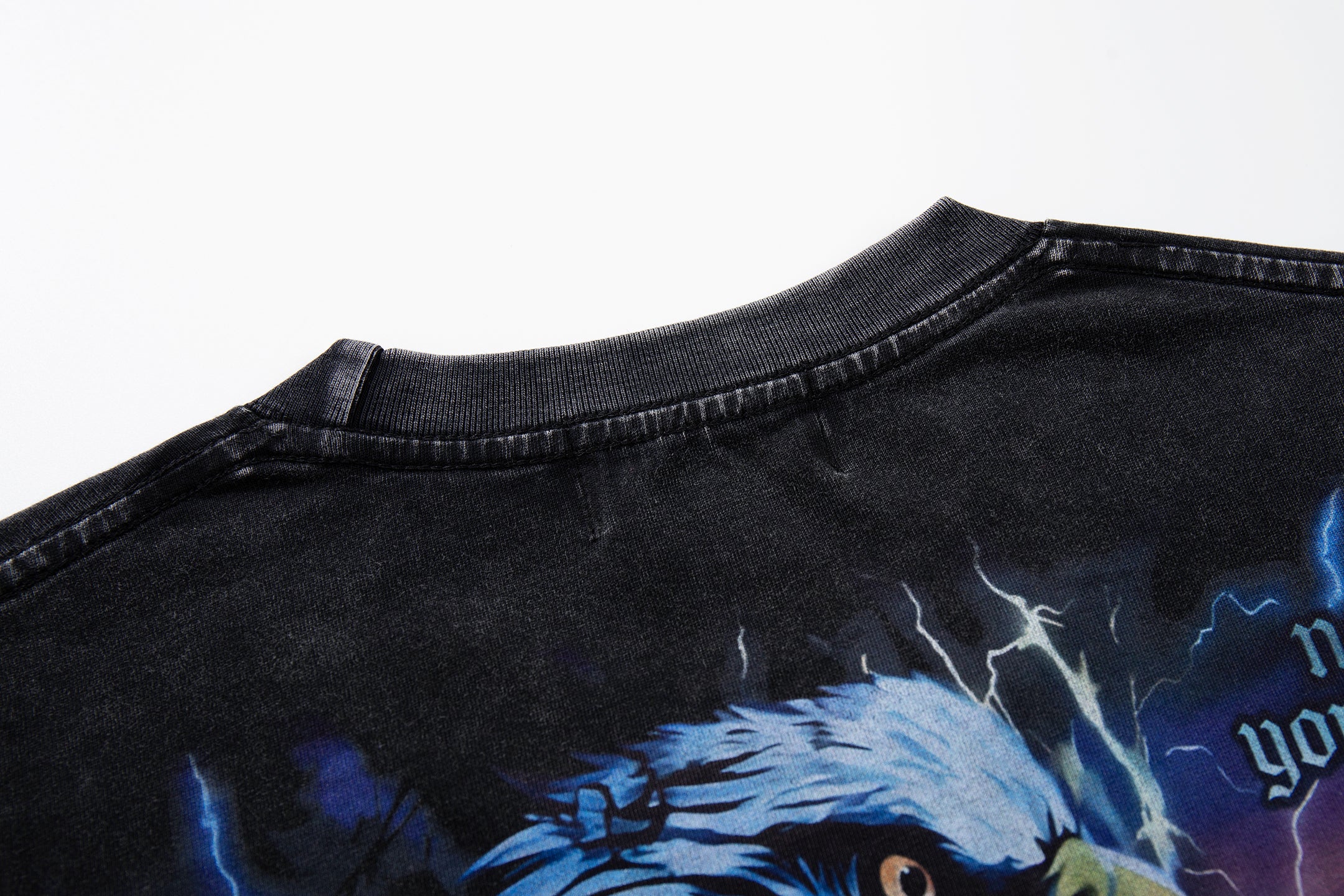 MAJESTIK Eagle Train Graphic Short‑Sleeve T‑Shirt