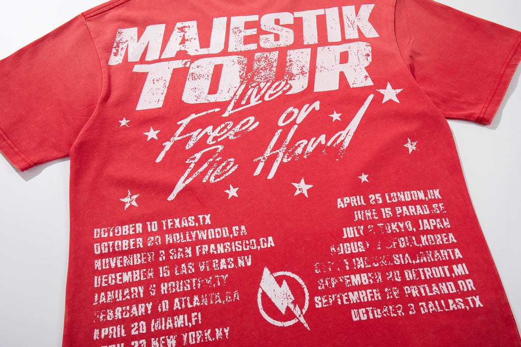 MAJESTIK Tour Bears Vintage Graphic T‑Shirt