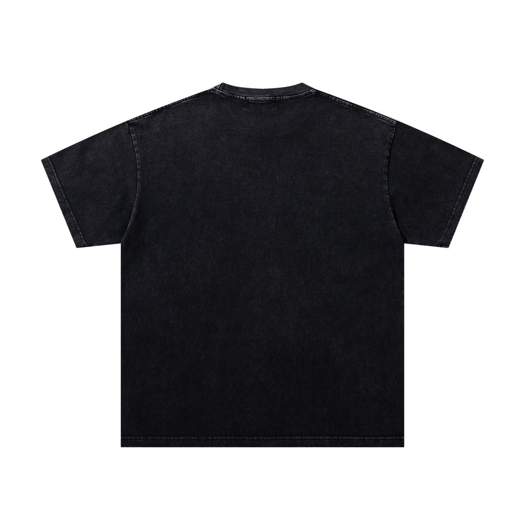 MAJESTIK Lion Football Vintage Graphic T‑Shirt