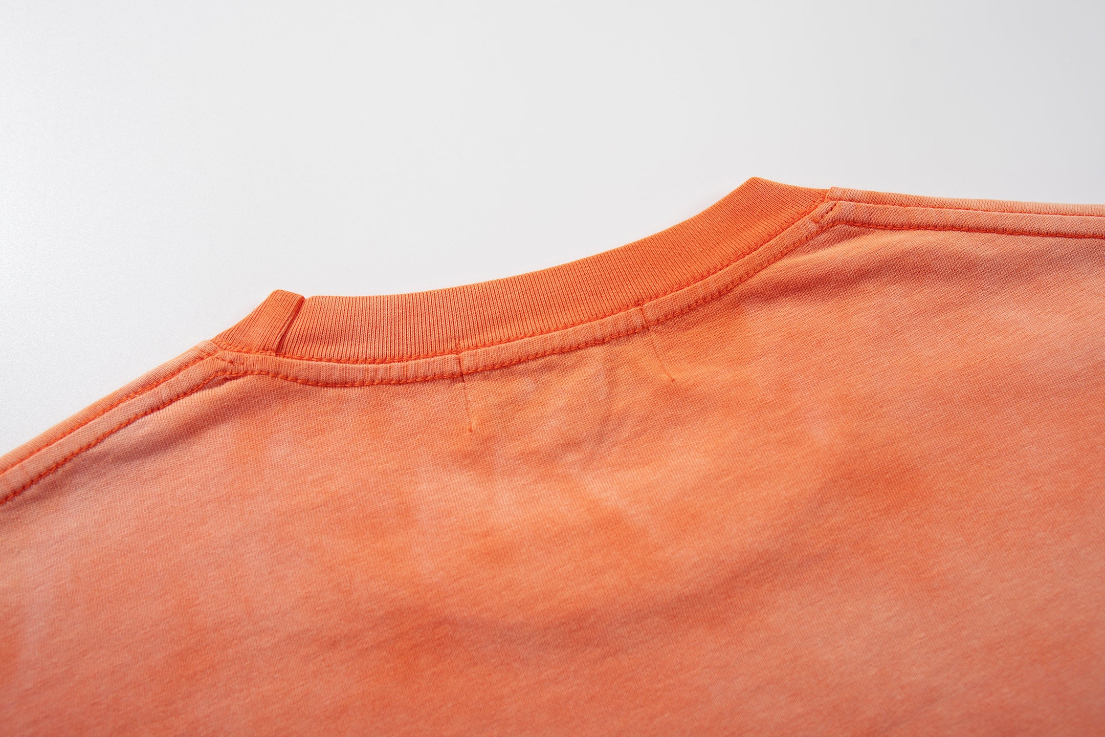 MAJESTIK Spider Web Gradient Short‑Sleeve T‑Shirt