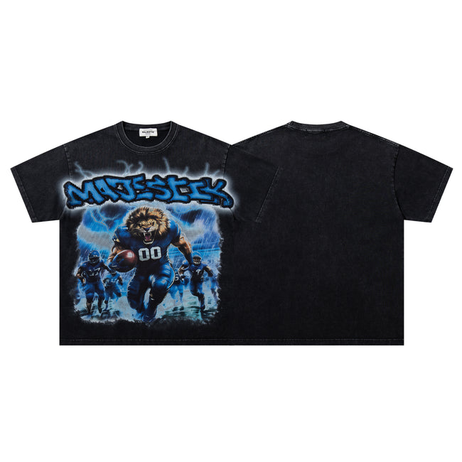 MAJESTIK Lion Football Vintage Graphic T‑Shirt Hover Image