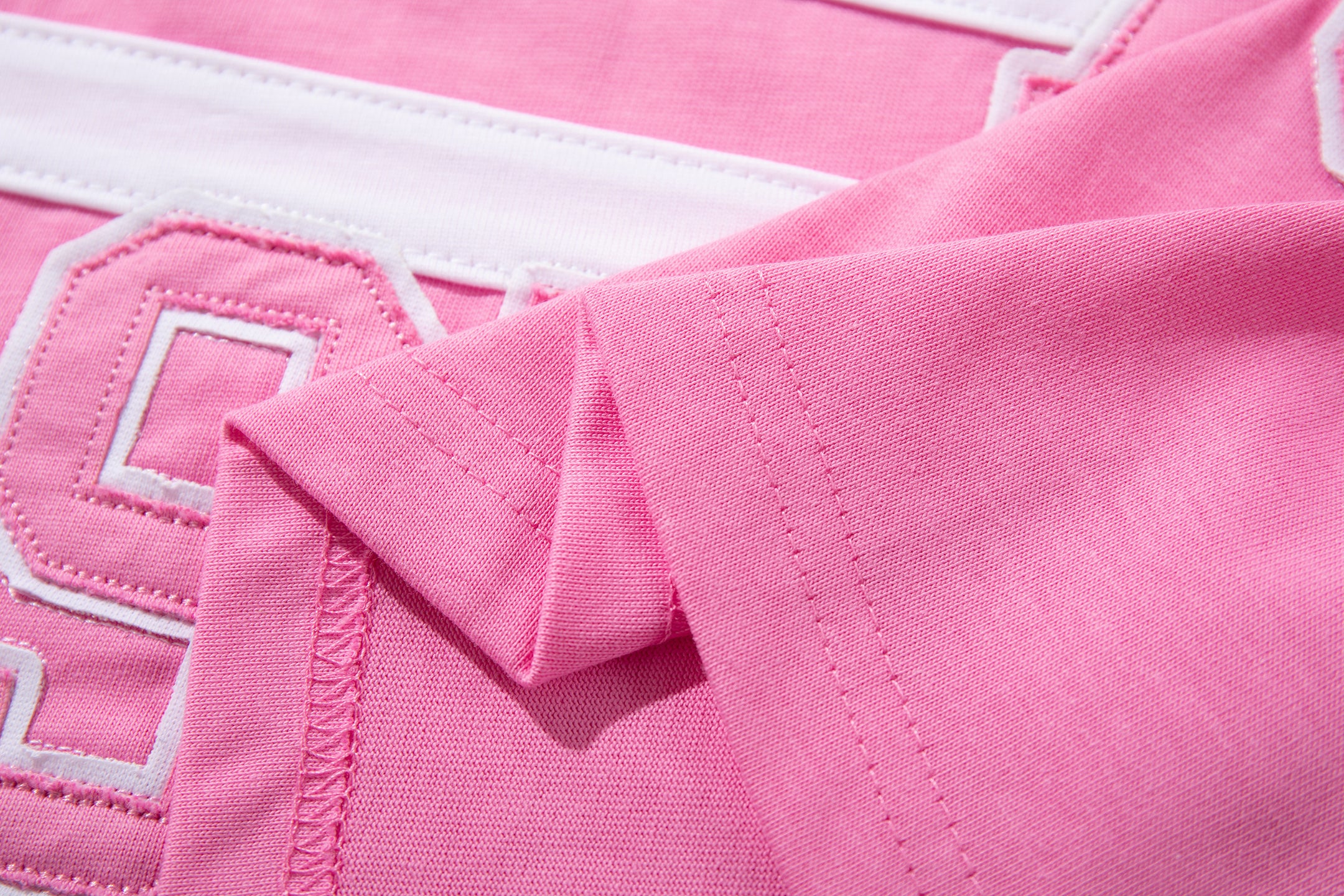 MAJESTIK Sports Patch‑Embroidered Half‑Zip Pink Striped Polo Shirt