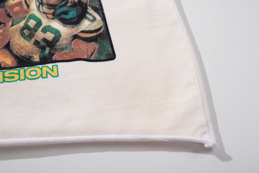 MAJESTIK Sports Bulldog Vintage Graphic T‑Shirt