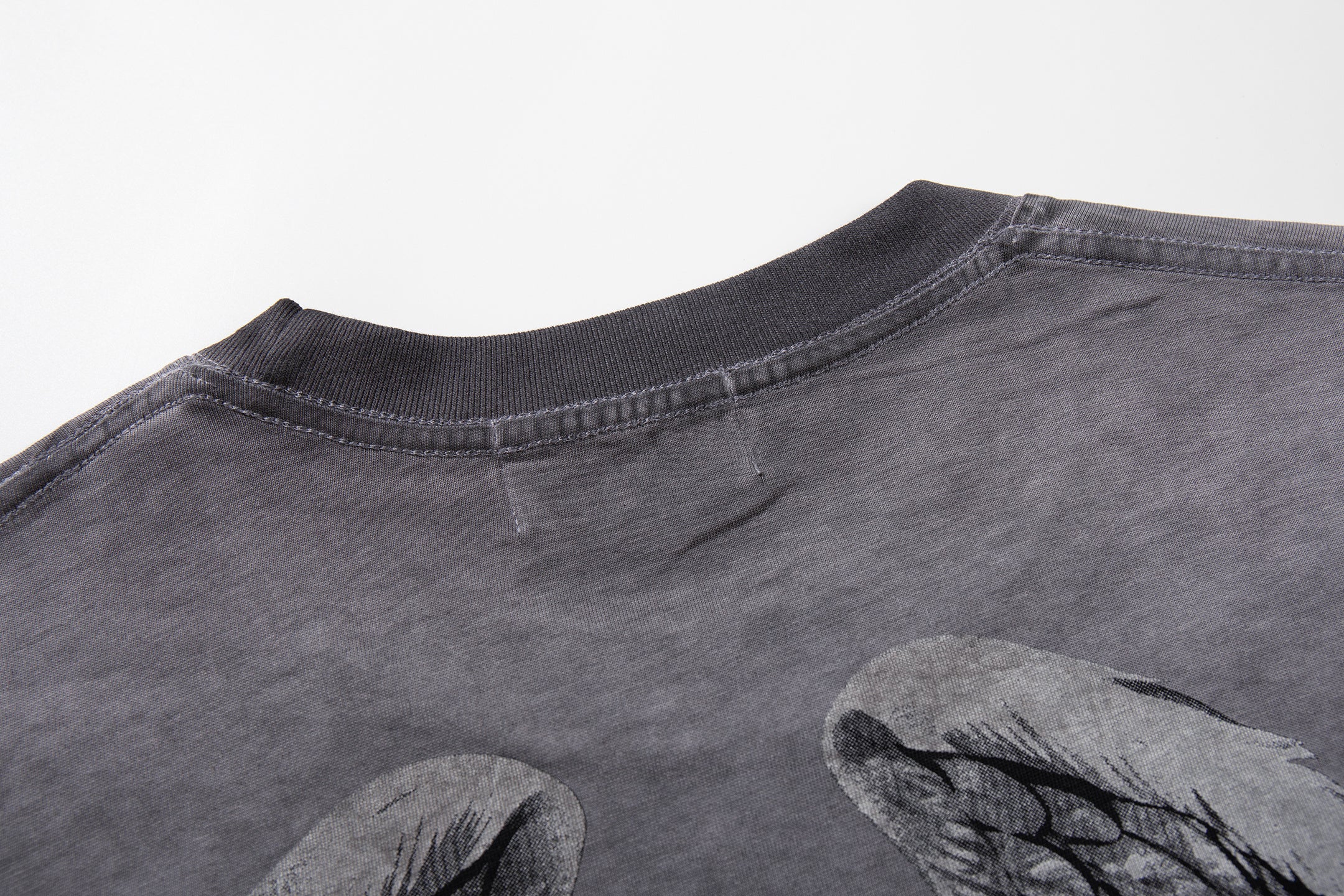MAJESTIK Relentless Cross Wings Vintage T‑Shirt