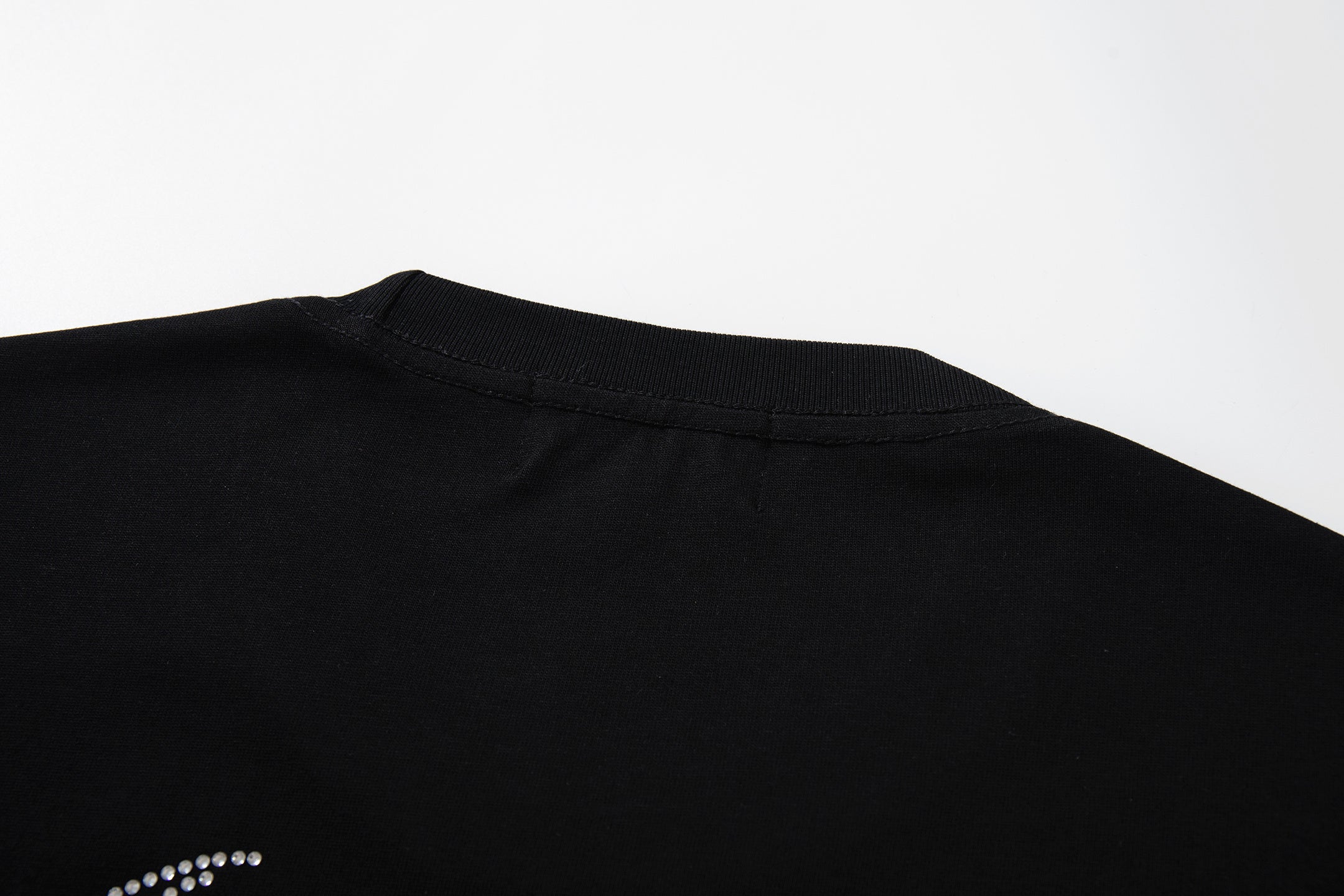 MAJESTIK Ghost Vintage Graphic T‑Shirt
