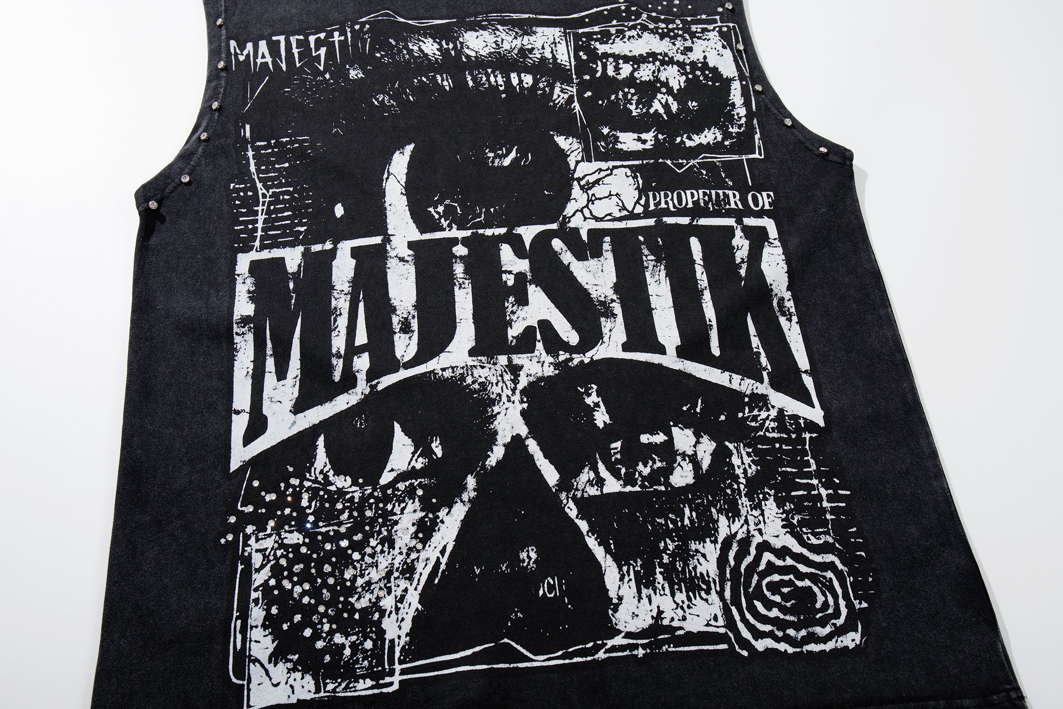 MAJESTIK Studios Distressed Eye Graphic Sleeveless Tank Top