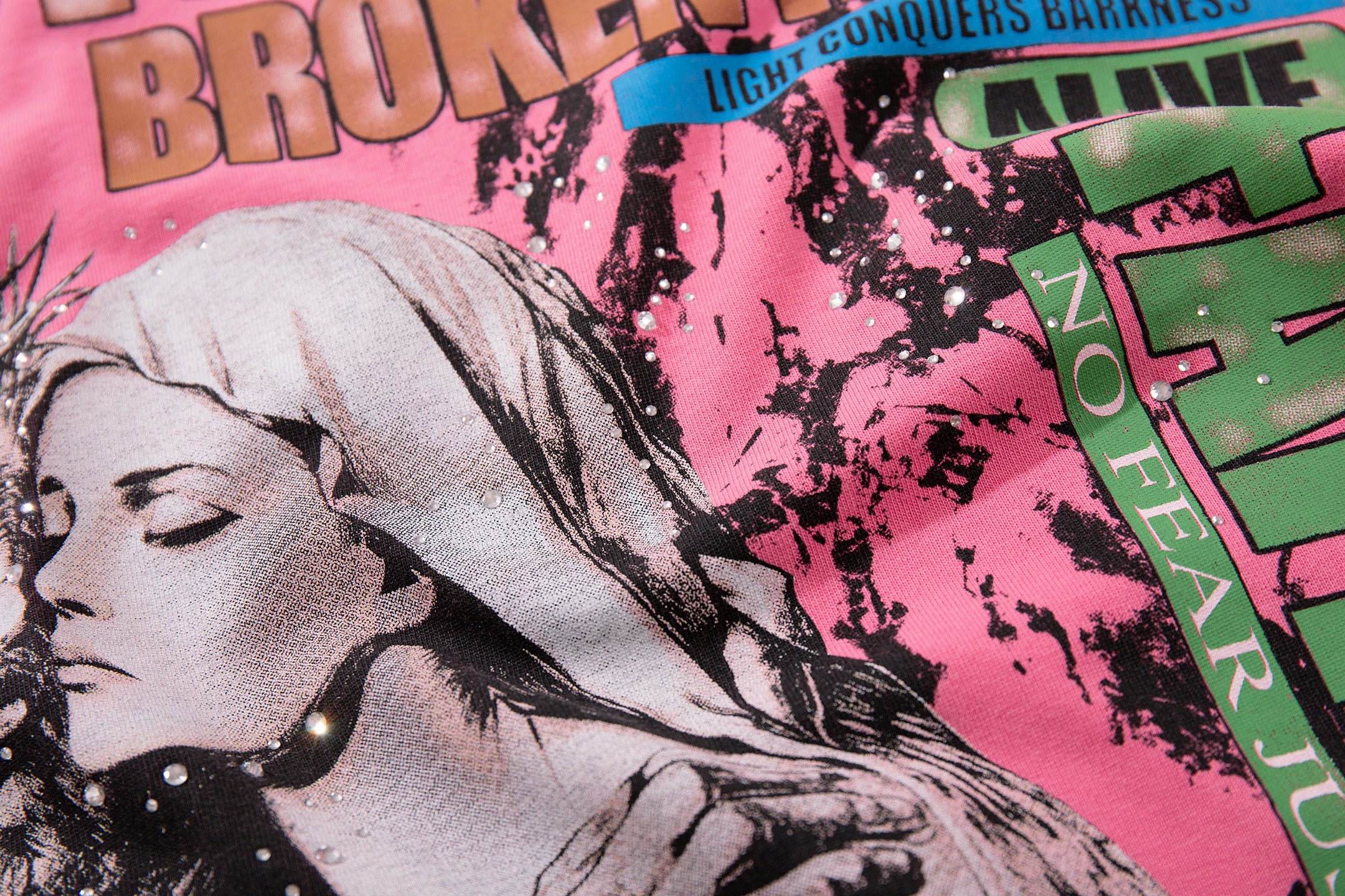 MAJESTIK Soul Light In Darkness Pink Vintage T‑Shirt
