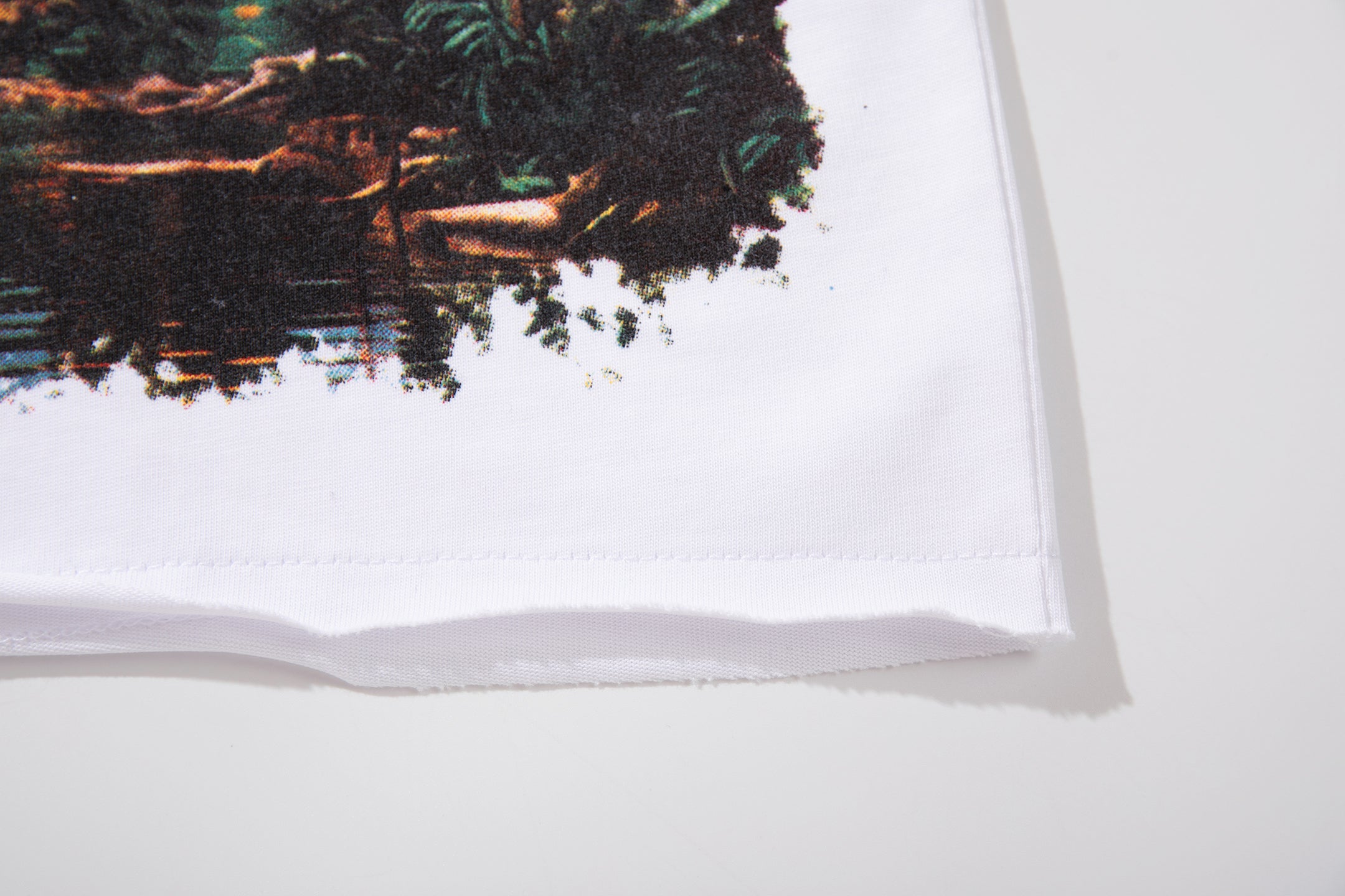 MAJESTIK Jungle Skull Vintage Graphic T‑Shirt