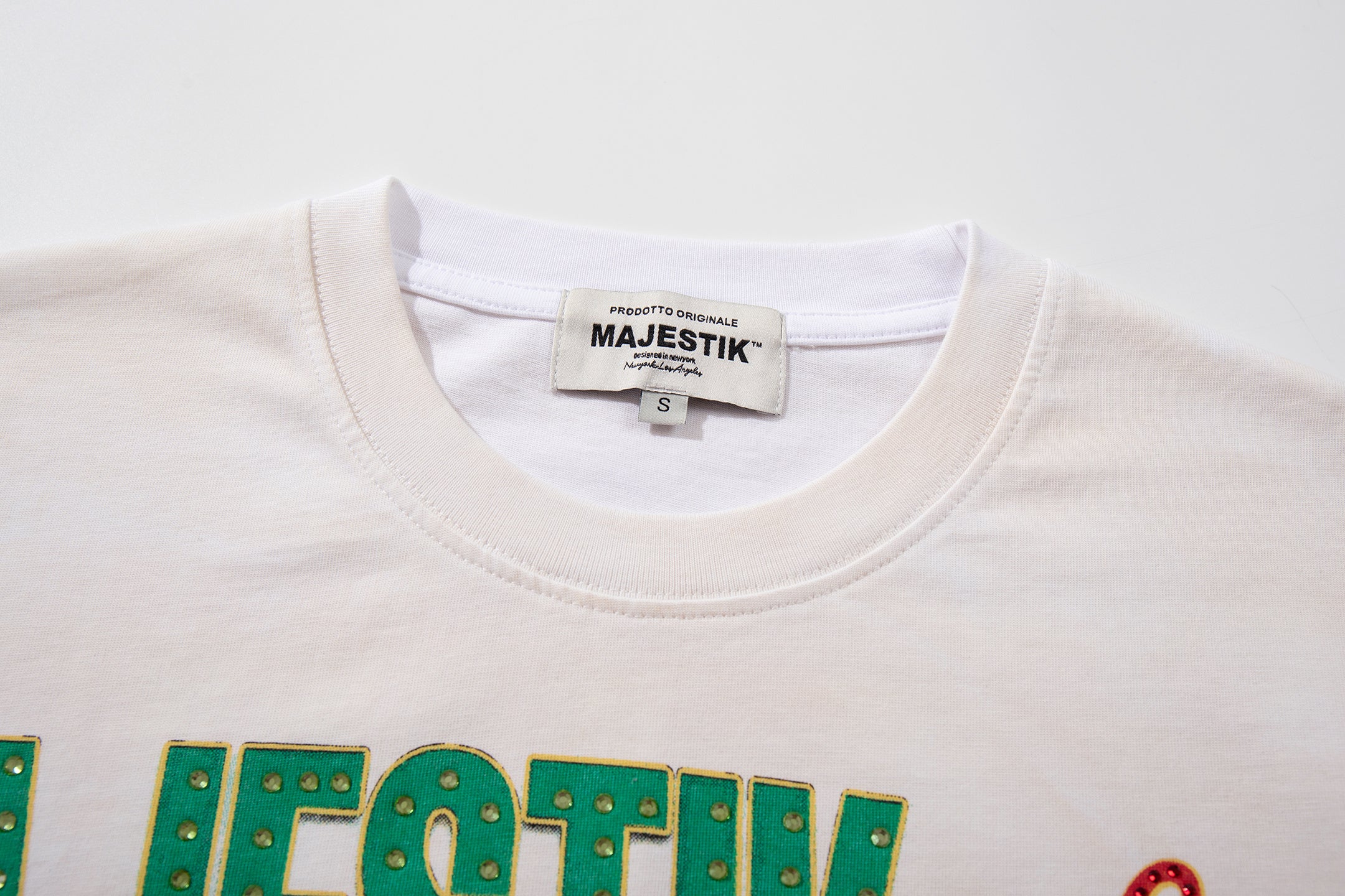 MAJESTIK Sports Bulldog Vintage Graphic T‑Shirt