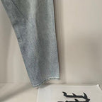 MIXED EMOTION Ripped‑Knee Vintage Light‑Wash Straight‑Leg Jeans