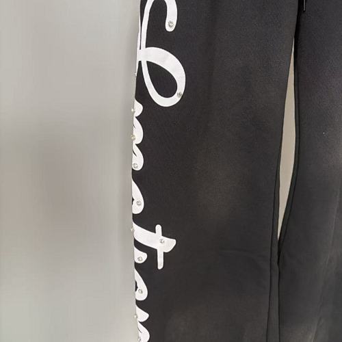 MIXED EMOTION Cursive‑Logo Side Wide‑Leg Sweatpants